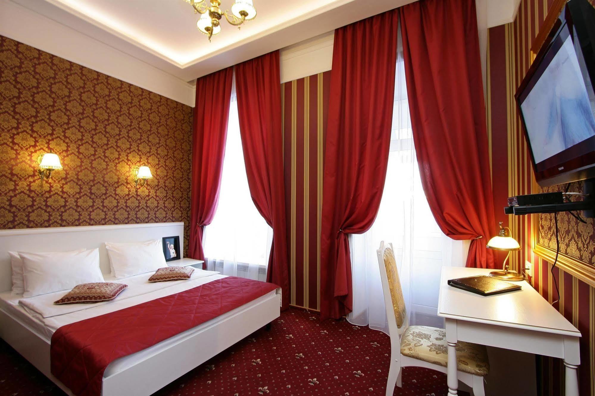 Litera Hotel 3*